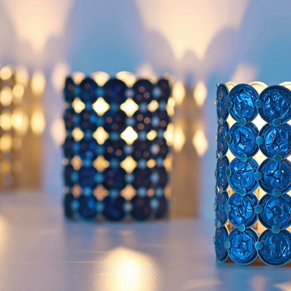 Windlichter aus recycelten Nespresso-Kapseln in Blau und Gold mit warmem Kerzenlicht – 2mol Design